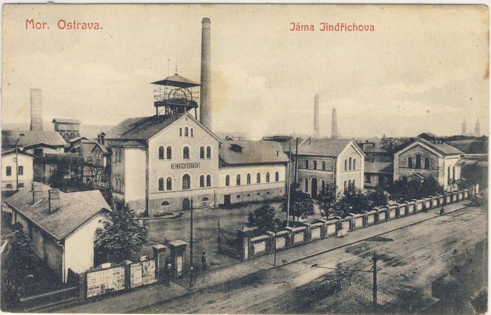 Pohled na areál Dolu Jindřich v roce na pohlednici z roku 1907