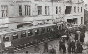 Zasažení tramvaj a obytný dům v Michálkovicích
